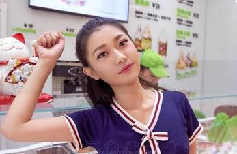 爱丝精选一波公路魅影，美图里的风，轻轻拂过我的发际线…