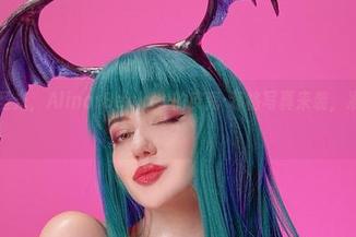 警告:无圣光,Alina Becker的皮克·菲格写真来袭,准备好了吗?