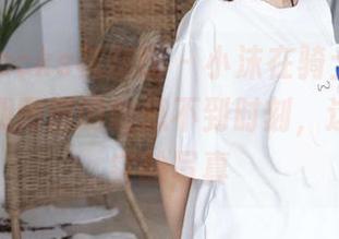 BoBoSocks袜啵啵 – 小沫在骑士靴里，各种不期而遇的意想不到时刻，这才是真实的写真