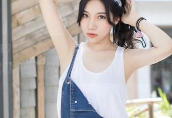 IMiss爱蜜社 – 小米粒的阳光下，Lucky沈欢欣的户外美图合集研究会开始了。