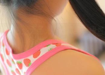 ROSI自拍：无圣光下的真实，图包就像盒子里的惊喜