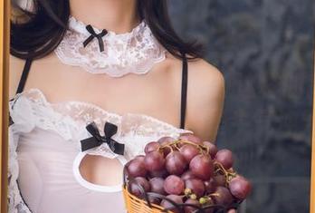 TouTiao头条女神 – 你见过这样的高清壁纸吗？张梦艺女王在这里牛气冲天。