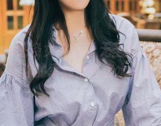TouTiao头条女神 – 看无圣光高韩菲死库水，今天你的幸福都在这水里泡着呢。