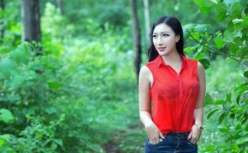 TuiGirl推女郎 – 她的资源又来了，胡允儿，光是女孩这两个字，配上她的名字就足够让我停留了。
