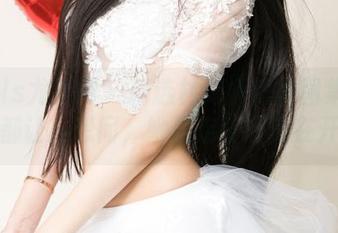 UGirls尤果网 – 精选林妃媛短裙图集：每一款都让人想问，她是走路还是在开趴？