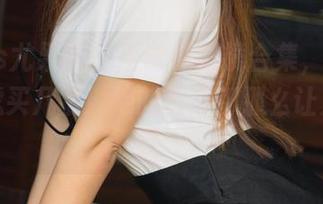 UGirls尤果网 – 王语纯眼镜合集，或许我该考虑买几副！她的选择都那么让人想尝试。