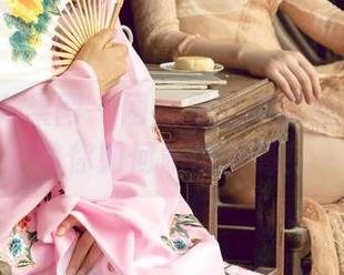 UGirls尤果网 – 网盘里的高跟鞋：陈幼伊教你如何站得更高！