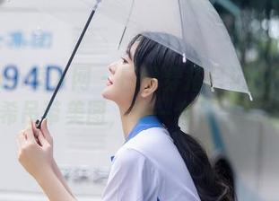 Xiuren秀人网 – 日常穿搭日记：Carol周妍希吊带美图，哪一套适合约会呢？