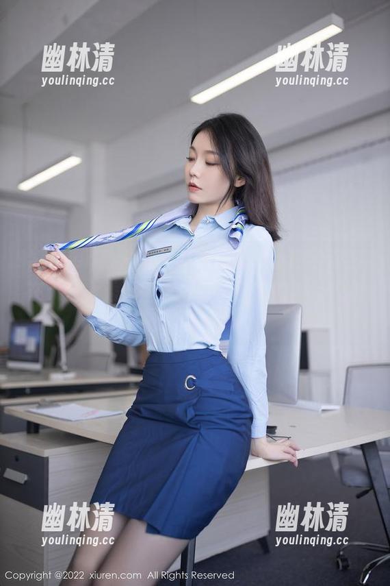 Xiuren秀人网 - 哎哟,古月小同学居然在天台上秀原图,分享一下她的独特视角! Xiuren秀人网 - 哎哟,古月小同学居然在天台上秀原图,分享一下她的独特视角!