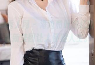 Xiuren秀人网 – 海边和叶籽亿的碰撞，最新美图让人怀疑人生。