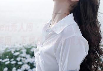 Xiuren秀人网 – 拿去沐言yanyan的少女美图，下载成功的喜悦无人能懂！