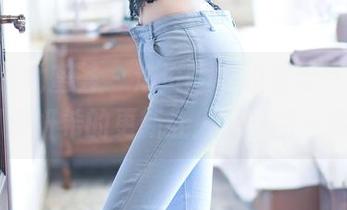 YouMi尤蜜荟 – 滚进睡衣的温柔怀抱，Carol周妍希的更新让人想多待一会儿。