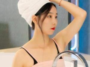丽柜 – 就这玉足，尔尔的图片更新能把我抵挡在屏幕后面。