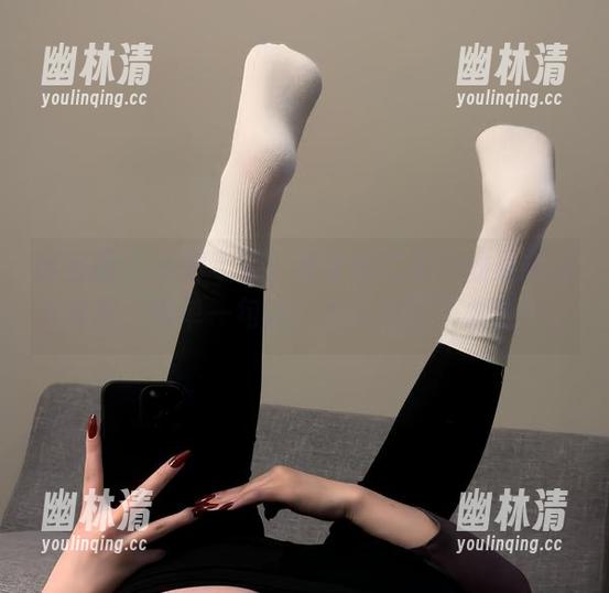 微密圈 - 不得不看！保守的二舅妈的最新泳衣套图，简单一句话：上天对我不太公平。
