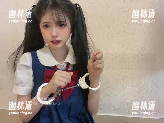 套图不止是美，美是倦倦喵与埃罗芒阿的温柔相拥