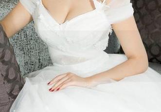 克拉女神 – 定制作品的真谛？看芊芊的裸足我无法自拔。