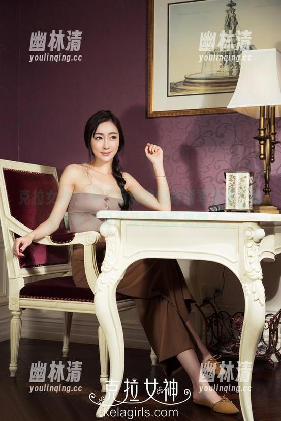克拉女神 - 在芝月精致的高清写真里,秘密似乎又迫不及待想要摊牌了。 克拉女神 - 在芝月精致的高清写真里,秘密似乎又迫不及待想要摊牌了。