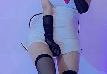 女王也要轴，啾小妍的美图里藏着生活的百态！