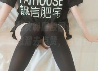 喵糖映画的俏皮制服原图合集，看到一半就想溜去点赞，哈哈！