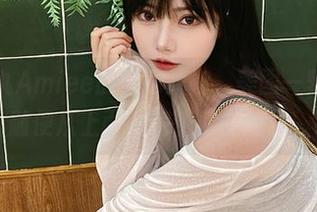 大肉丸Amiee的私房旗袍，美图一箩筐，随便从上面采摘都能美滋滋。