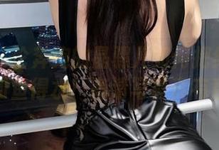 微密圈 – 论奔跑的晶骡儿如何把红色蝴蝶玩得如鱼得水！高清写真真有意思。