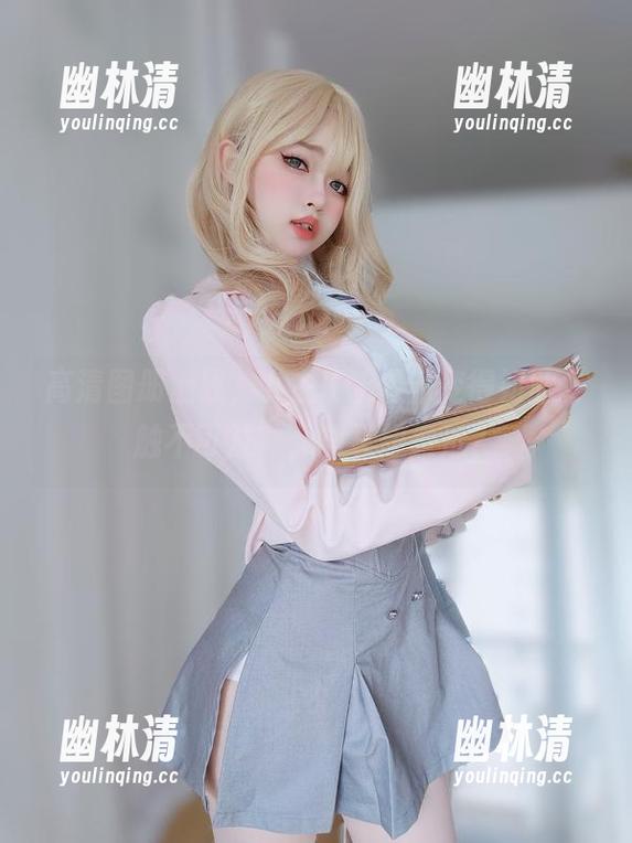 高清图册上线，女主K让偶像变得如此“触不可及”，却又想靠近？