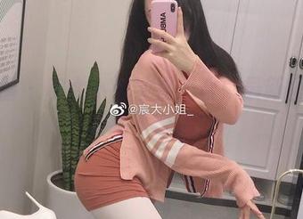 微密圈 – 宸大小姐学姐组合：最新图片更新绝不普通！