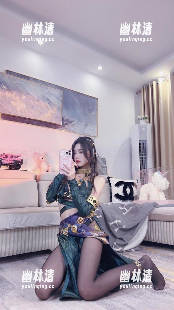 小小奶瓶儿秀短裤，下载后我也想变身！