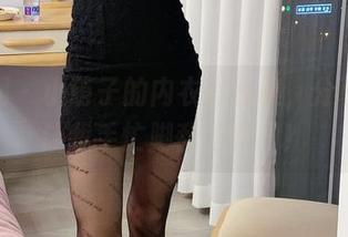 微密圈 – 小萌子的内衣写真集，分享那些让我手忙脚乱的瞬间！