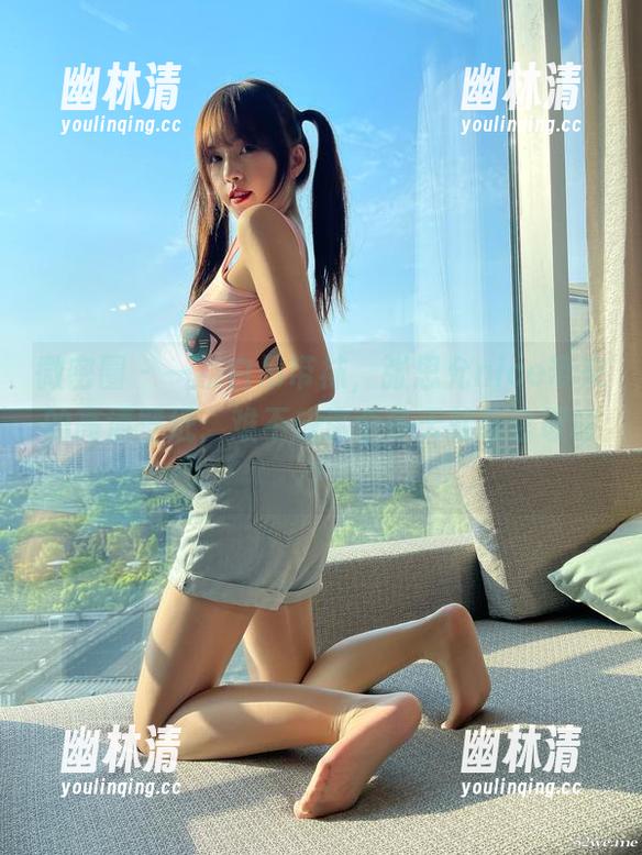 微密圈 - 一条白吊带袜,张思允nice带来的高清壁纸,难不成这个冬天就靠它取暖? 微密圈 - 一条白吊带袜,张思允nice带来的高清壁纸,难不成这个冬天就靠它取暖?