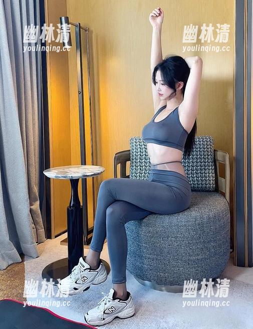 抖娘利世的私房图集:死库水?看起来像水的水,结果是意外的姿态。 抖娘利世的私房图集:死库水?看起来像水的水,结果是意外的姿态。
