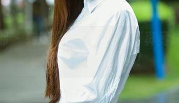 推女郎 – 转眼梁棋棋的修女写真竟成热点，这气场牛的厉害！