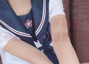 点开柳丸的女仆图集，怀疑她这是想给我们舌尖上的美好，反正我看着就很心虚。