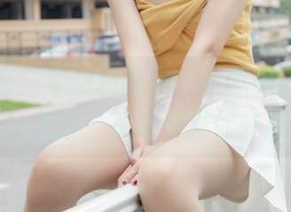 梦丝女神 – 黑丝和靴子，一个photogenic组合：凌凌来逗你开心