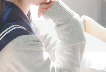 森萝财团 – 图包抢先看！小樱的私密写真，VIP流，绝对值得一瞧！