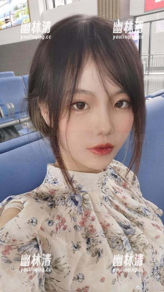 洛可ss,这“秘书”私拍果然不同凡响,作品设计得好有趣。 洛可ss,这“秘书”私拍果然不同凡响,作品设计得好有趣。