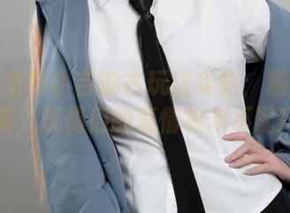 爆机少女喵小吉的古玩店实验：精选写真集，玩偶们的表情根本不配！