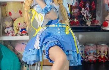 白栎Shirly的泳衣作品集，某种程度上的美只有她能有，这算不算特权？
