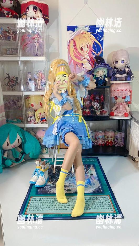 白栎Shirly的泳衣作品集，某种程度上的美只有她能有，这算不算特权？