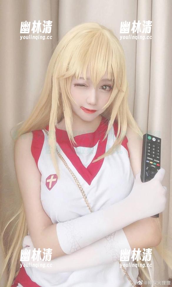 依稀在神探火狸狸的写真里漫游,温柔得恰如一道轻柔的光线。 依稀在神探火狸狸的写真里漫游,温柔得恰如一道轻柔的光线。