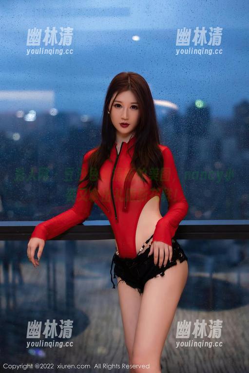 秀人网 - 豆沙色、清新的美图，nancy小姿又拿出礼服新花样！
