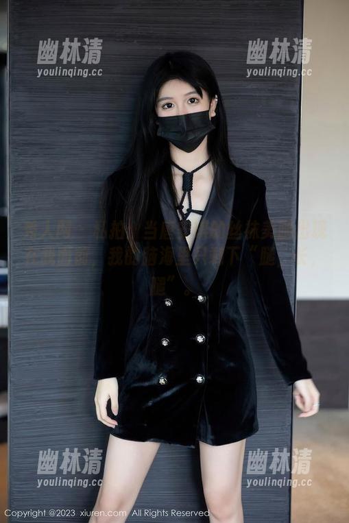 秀人网 - 私拍：当唐安琪的丝袜美腿出现在我面前，我的脑海里只剩下“腿，长，腿”。