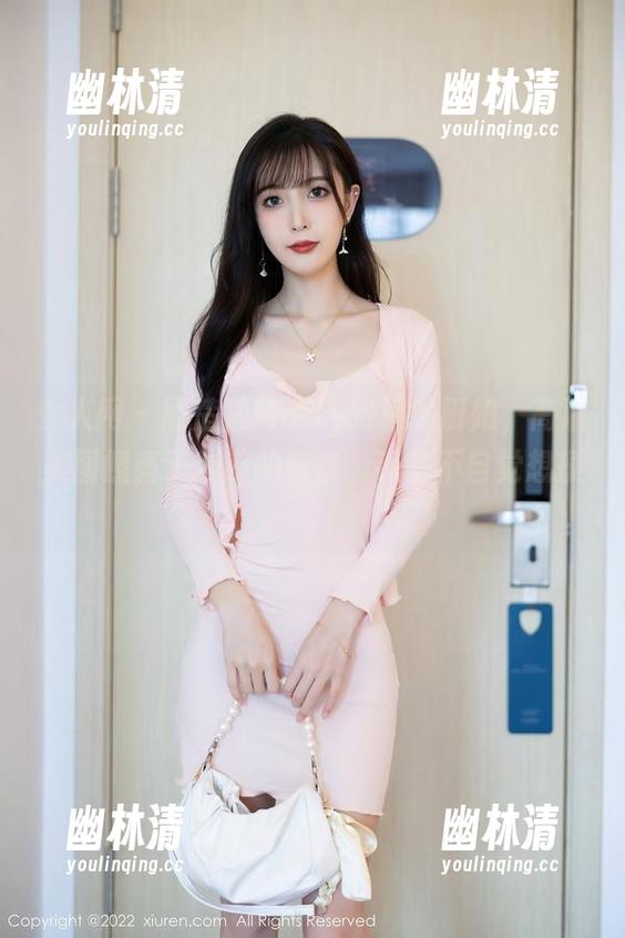 秀人网 - 顾楚楚Maily扮演的厨娘，高清美图照亮了所有的感官，手都不自觉想摸！