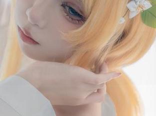 紧张？累了？纸悦Etsu_ko的睡衣写真就是你的小确幸。