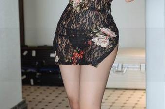 花漾show – 福利更新：Cris_卓娅祺的皮衣魅影图片，真心让人心驰神往。