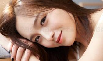蜜桃社 – 冰露的女王风范：即使无圣光，气场也炸！