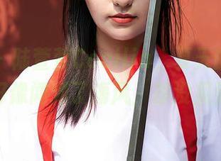 蜜桃社 – 陆萱萱Cecilia，夏天的写真作品：好像闻到了海风，却没见到沙滩
