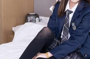 袜啵啵 – 最新写真：芝士像个黑丝女神，真是让人捧心。