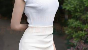 语画界 – 王馨瑶yanni的写真，原图里的女友气势汹汹地击中我的少女心！