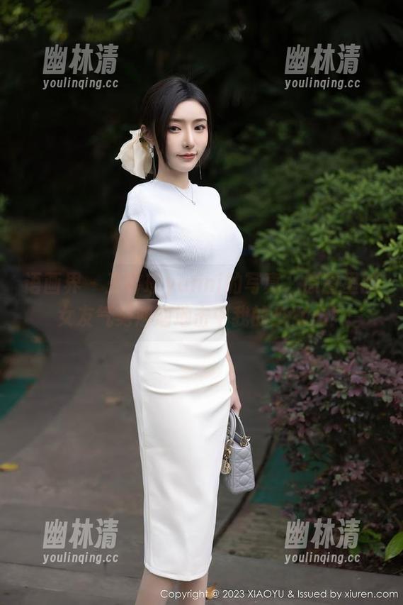 语画界 - 王馨瑶yanni的写真,原图里的女友气势汹汹地击中我的少女心! 语画界 - 王馨瑶yanni的写真,原图里的女友气势汹汹地击中我的少女心!